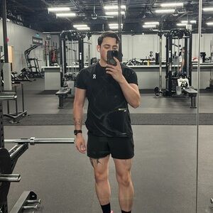 Meet your Posher, Devin